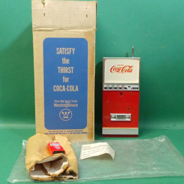 Coca Cola Vending Machine AM FM Coke Radio in Box