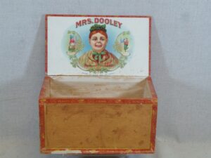 Wooden Cigar Box Mrs Dooley Quality Cigars