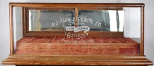 Pocket Knife Showcase A J Harwi Hardware Co Cutlery