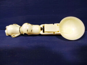 Snoopy Peanuts Ice Cream Plastic Scoop