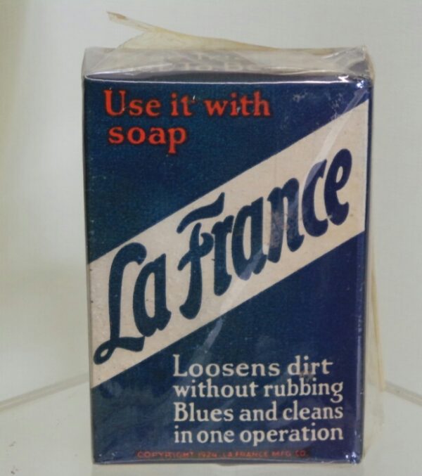 Sample Size La France Laundry Box