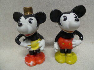 Toothbrush Holders Minnie and Mickey Mouse Bisque