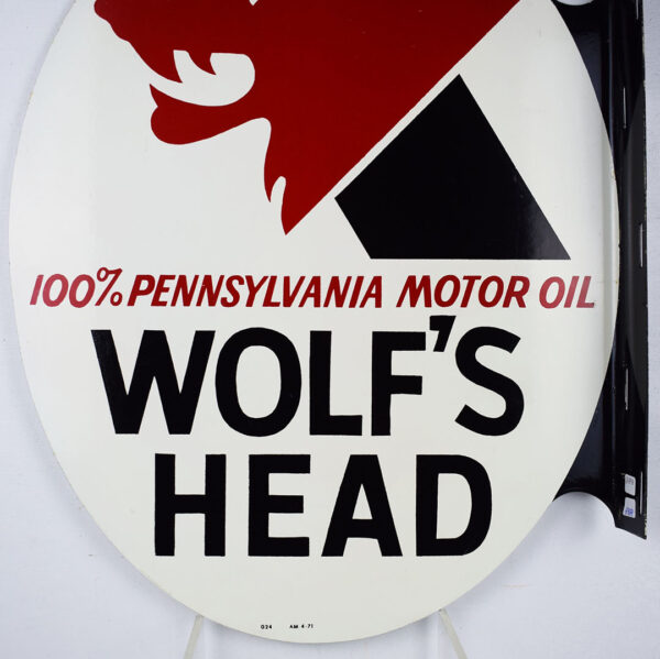Wolf's Head Motor Oil Oval Flange Sign AM 4-71 Nice Size