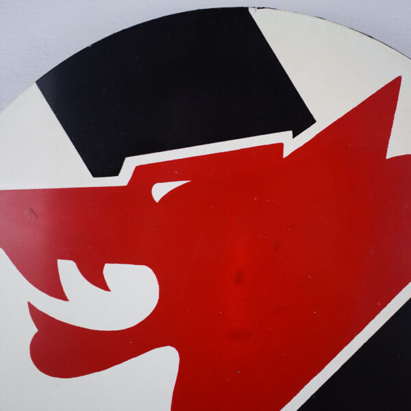 Wolf's Head Motor Oil Oval Flange Sign AM 4-71 Nice Size